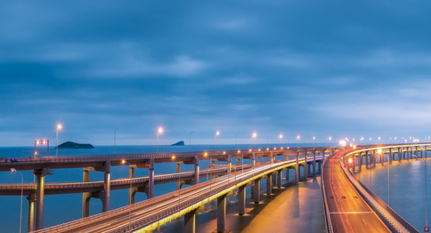 ���˸߿����ϳǽ�ְҵ����ѧԺ��·�������̼���רҵ��ƾ��ô��