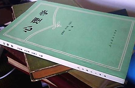 ����ҽҩѧԺ���˽���ר����Ӧ������ѧרҵ