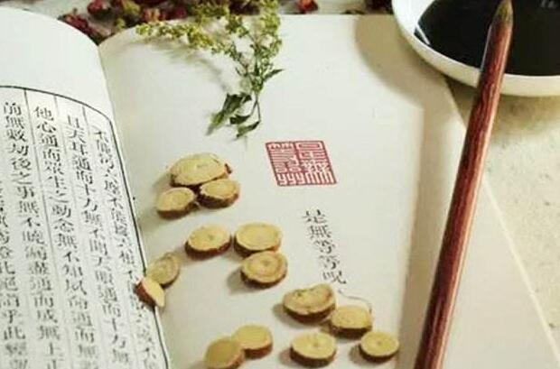 ���˸߿���ר������ҽҩ�ߵ�ר��ѧУ��ҽѧרҵ