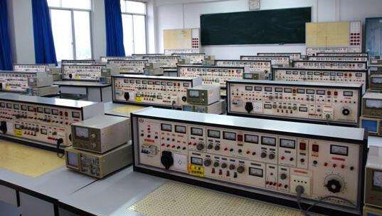 ���˸߿�����ְҵ����ѧԺӦ�õ��Ӽ���רҵ��ƾ��ô��