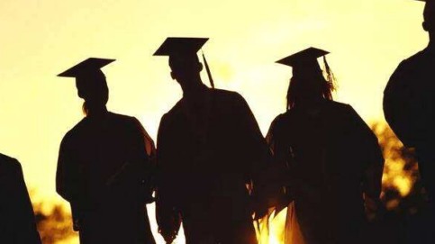 ���ڱ����ĸ�ѧУ��һ����