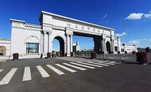 ������ʦ����ѧ��������ѧԺ---��ɫ����ͨ��