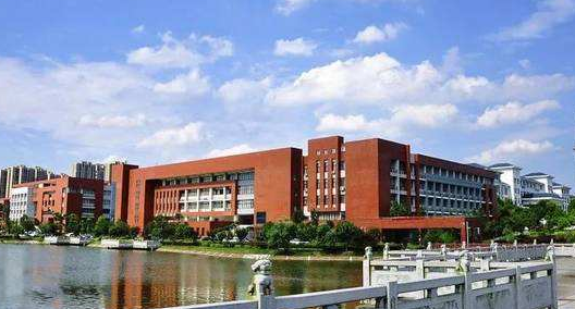 ���״�ѧ���˸߿����ϱ���ϵͳ�����¡�