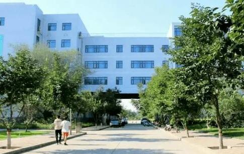 �ӱ�����ҽҩְҵ����ѧԺ��������ѧԺ�����˸߿���ר�����ơ�