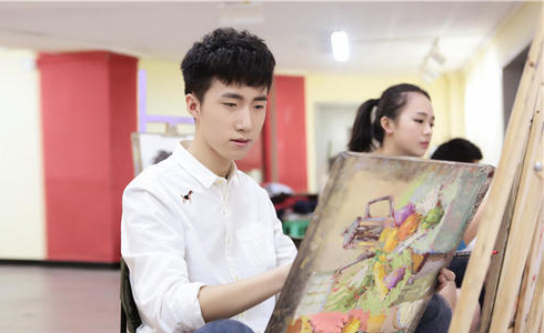 �������տ���ѵѧУ�ĸ��ȽϺ�