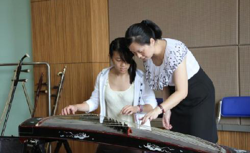 ���������տ���ѵ�ļҺ�