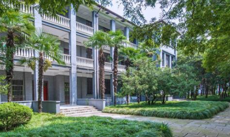 ���ݴ�ѧ��������ѧԺ�������������̼���ʽ�� 